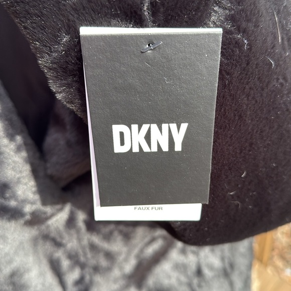 NWT DKNY winter coat  size XS/black - Picture 8 of 9